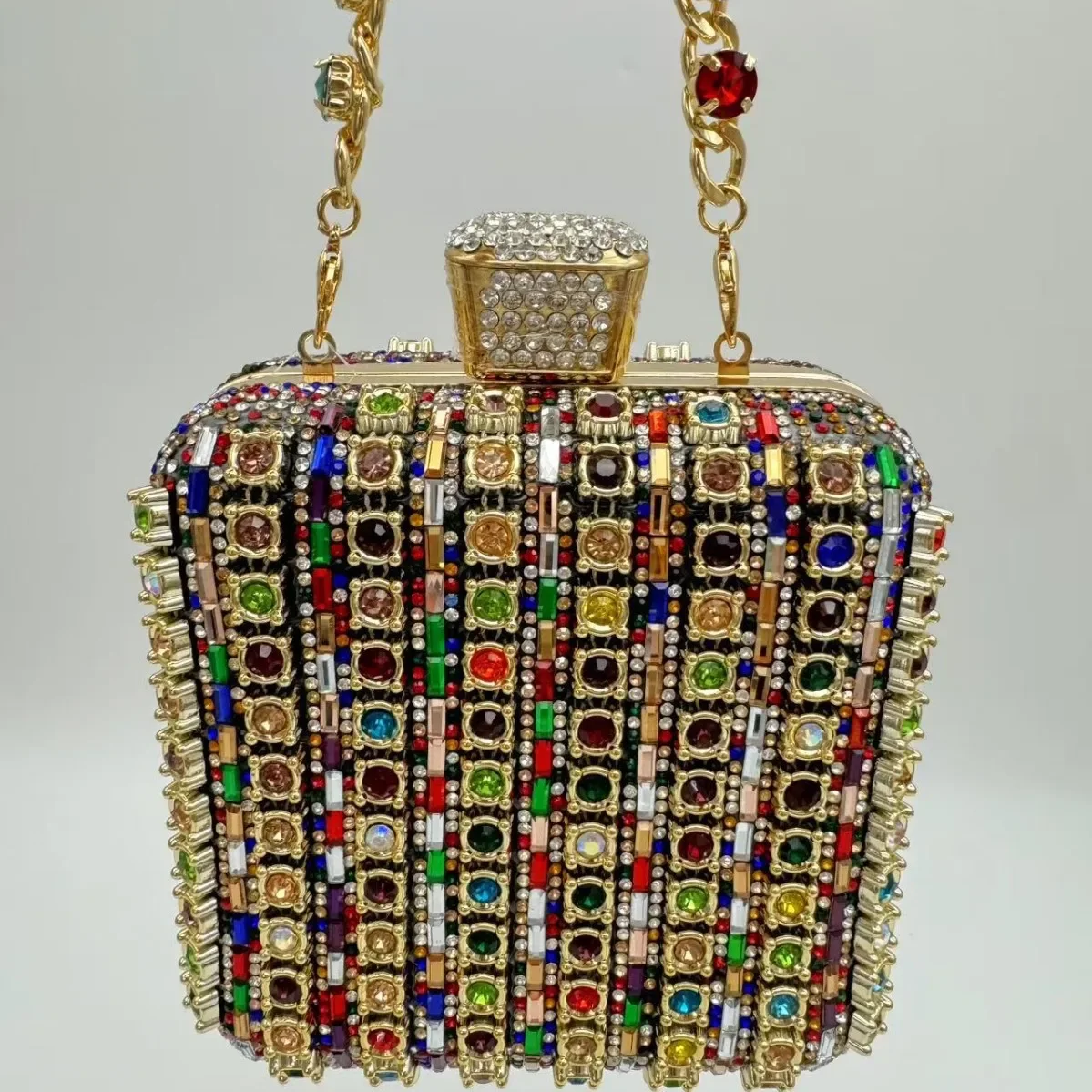 حقيبة سهرة بمقبض مربع مرصع بالألماس مصنوعة يدويًا، حقيبة عشاء صغيرة الحجم محمولة من ألياف البوليستر المتألقة للنساء