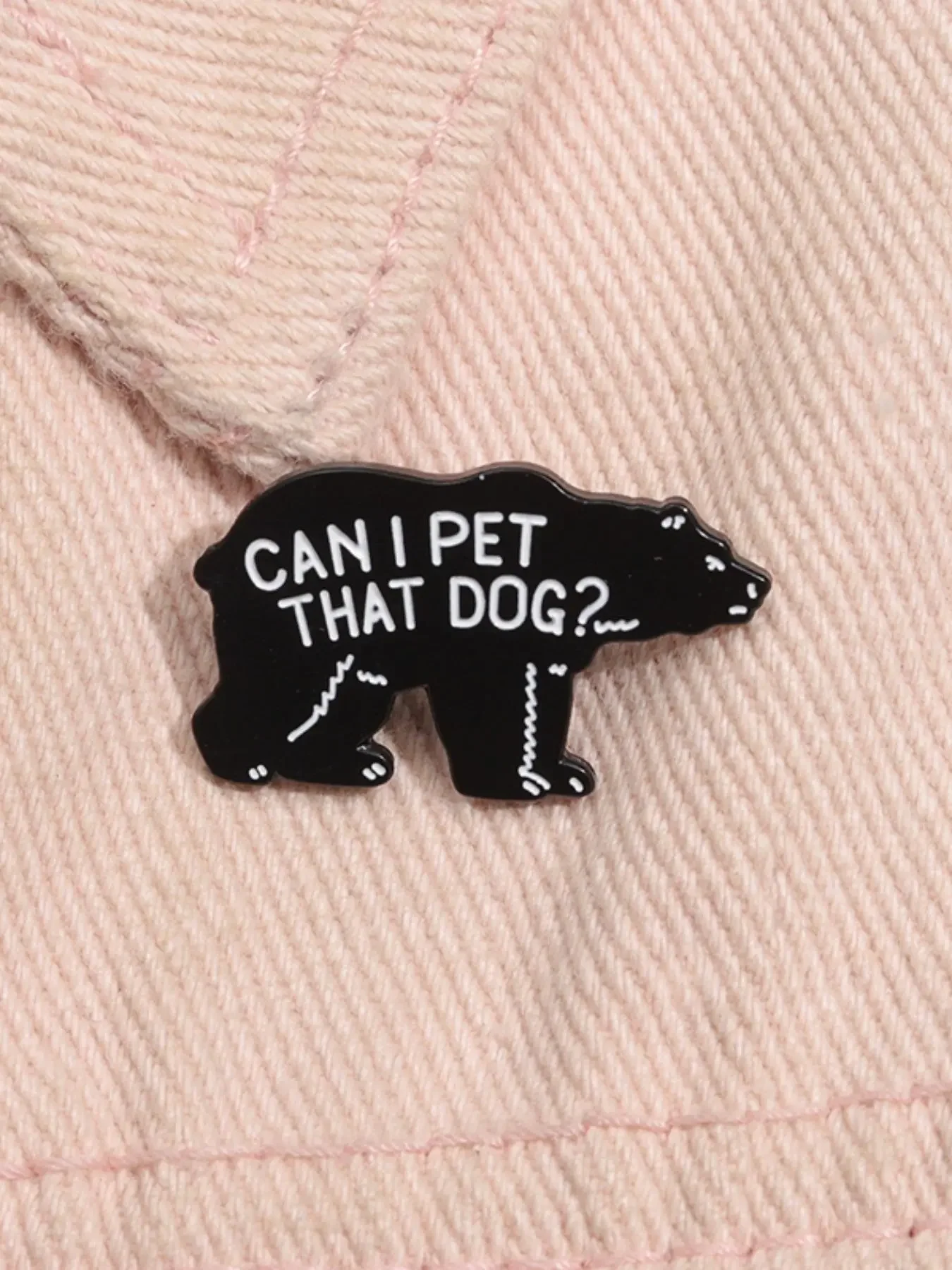 Creative Cartoon Bear Design Brooch Clip, Cute Letter Pattern Enamel Lapel Pin for Backpacks, Jeans, Scarves, Hats Decoration, Fashion Accessories for Men & Women, Durable Metal Pins, Alloy Brooch Pin view 4