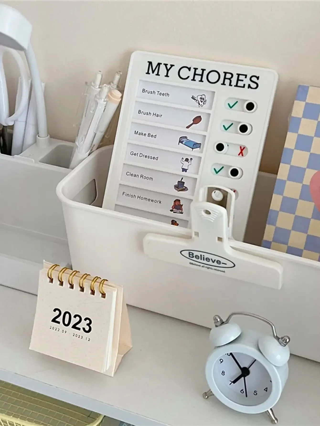 Placa de lista de tarefas, 10 folhas em branco de papel, placa de lista de notas, calendário para adultos e crianças, lembretes de planejamento, decoração de mesa, presente