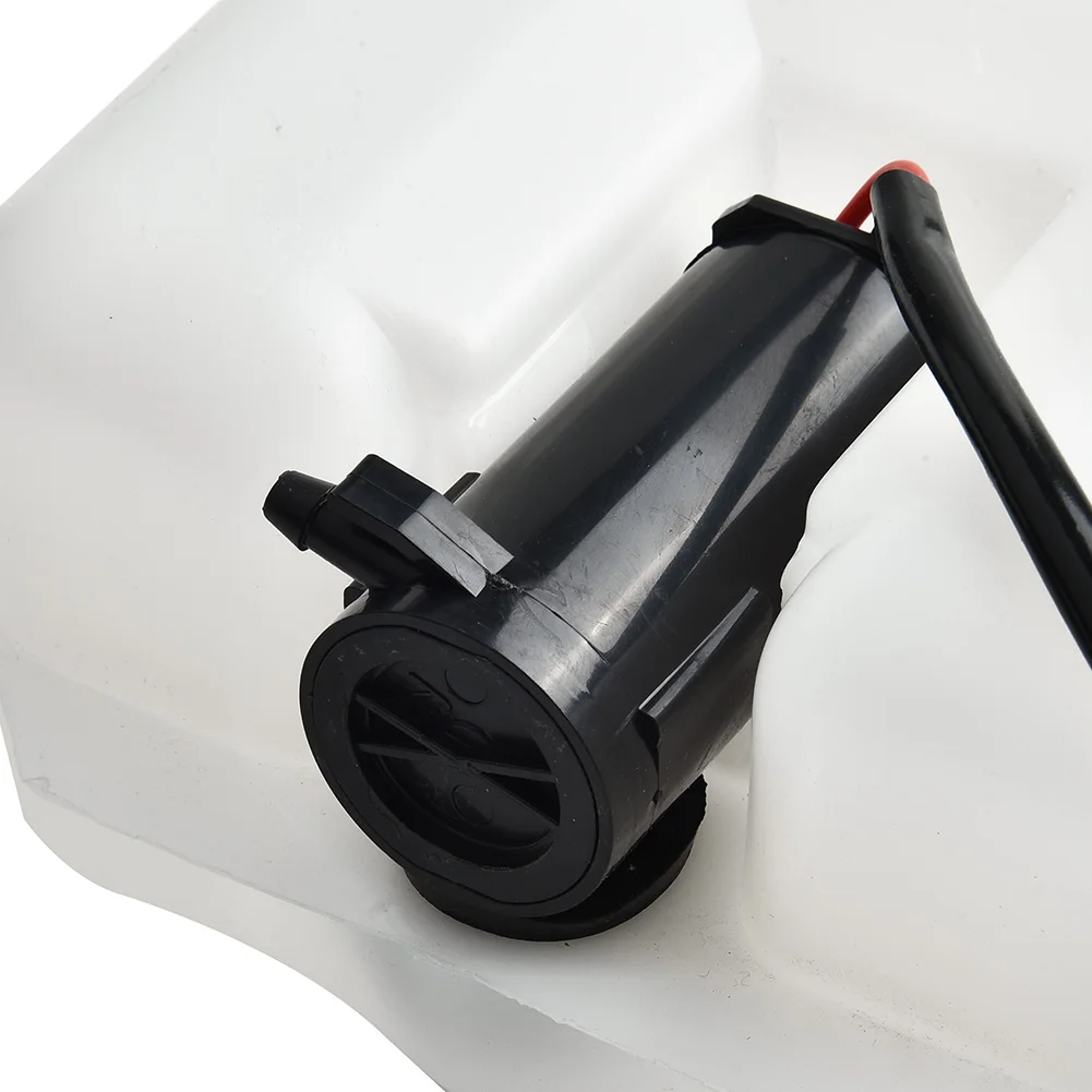 2Pin Car Windshield Washer Water Storage Tank Versatile Spray With 12V Pump Hose 17.5 X 13 X 8cm Car Wiper Tank With Hose