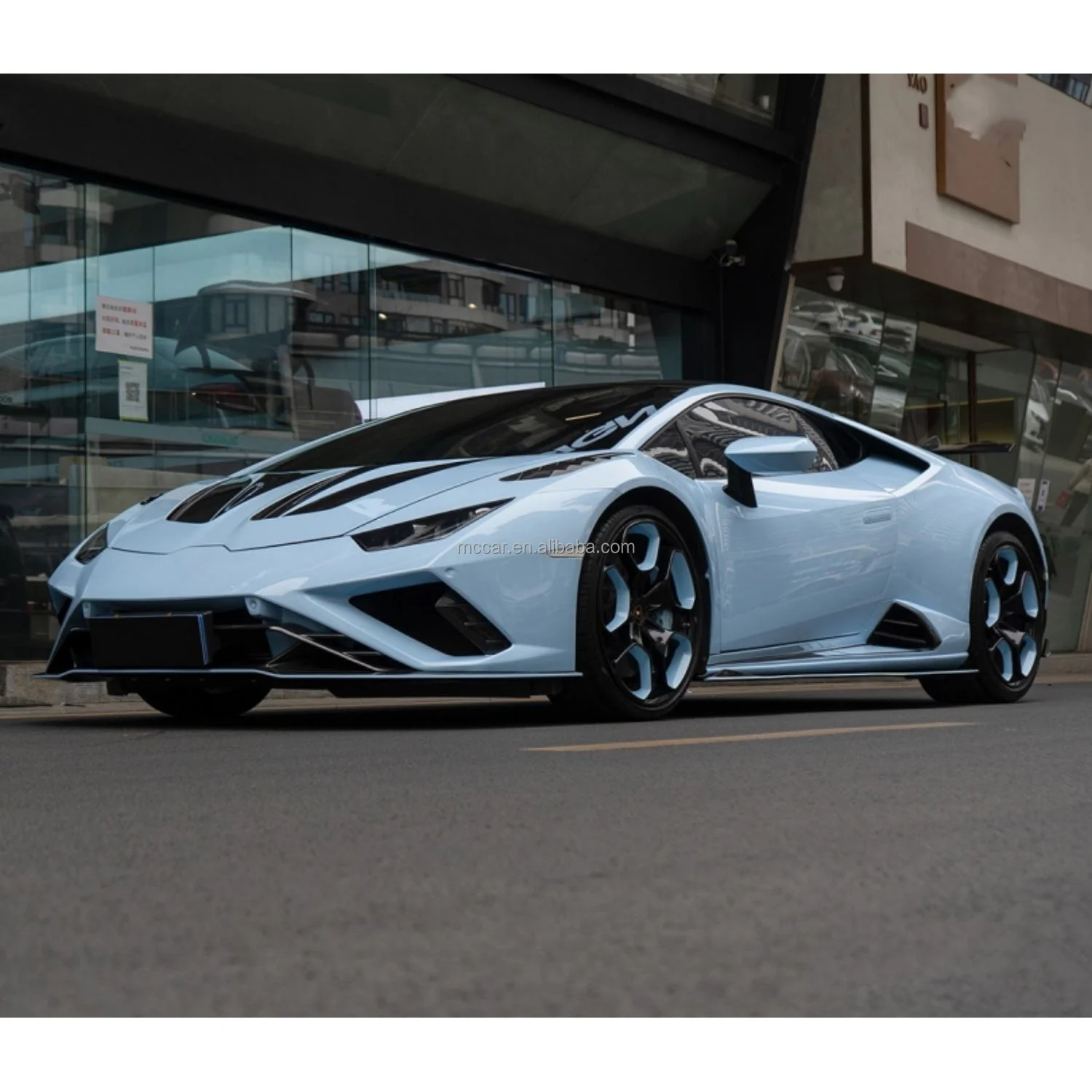 Maßgeschneiderte Auto-Frontstoßstange aus trockenem Carbon für Lamborghini Huracan EVO RWD Style 2020+ Stoßstangen-Frontlippe
