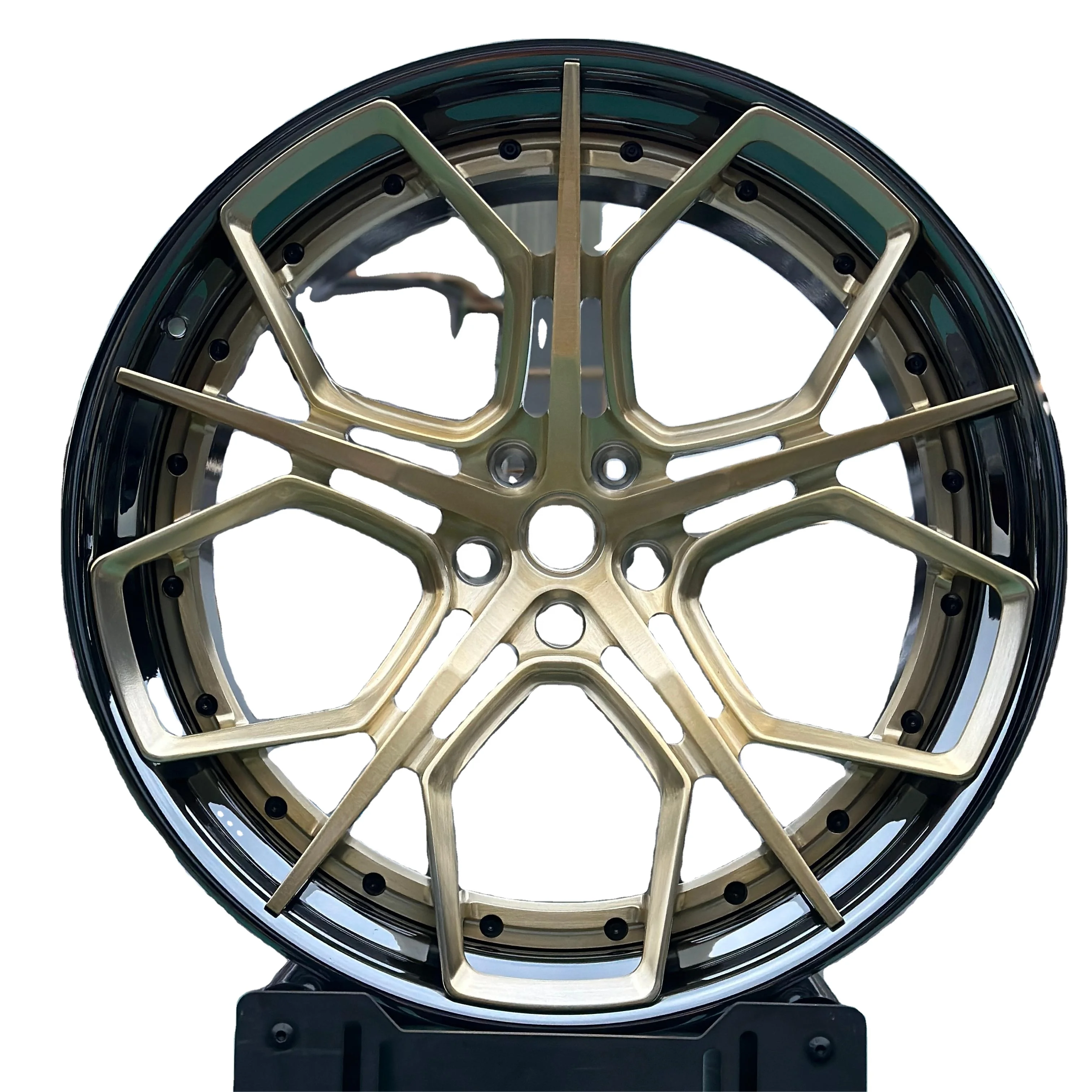 

Custom Forged 6061-T6 Aluminum Alloy Two-piece Automobile Wheel Hub