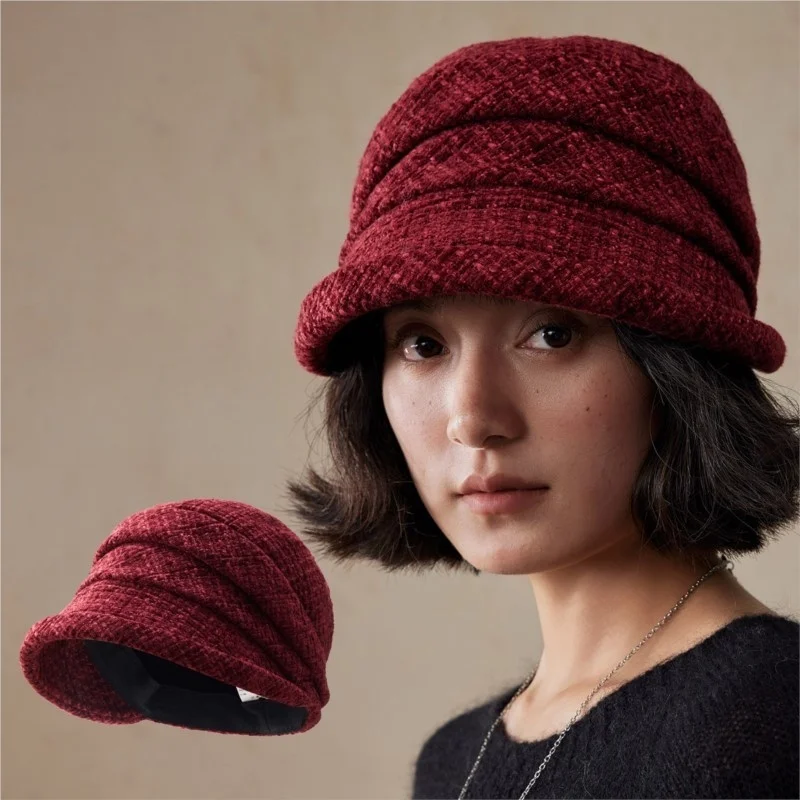 

Классическая панама ручной работы из твида с плиссировкой и подвернутым краем.