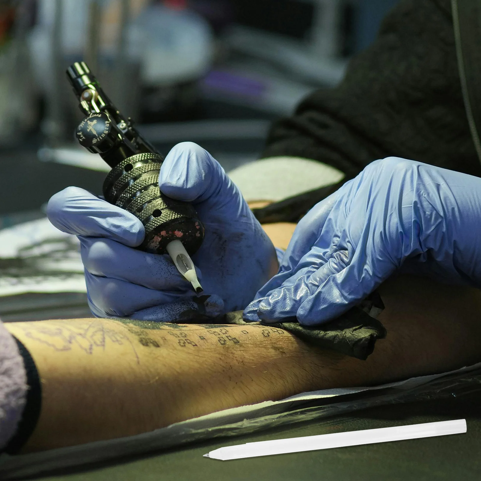 

4Pcs Microblading Outline Pen White Waterproof Body Markers for Skin Pre-Tattoo Design Mapping Tool Gentle Formula High