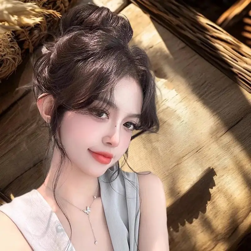 حاملي الشعر وحزم العصر الجديد؛ شعر كعكة سميك بشكل اصطناعي؛ ربطات شعر منخفضة للإناث؛ عبوات إطالة الشعر المستعار والشعر.