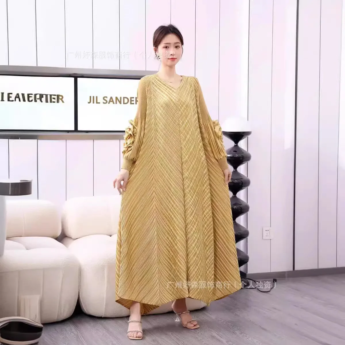 Miyake Dress Summer New Bronzing Printing Three-dimensional Hand-cranked Flower Temperament Loose Pleated Dress Women's Clothing