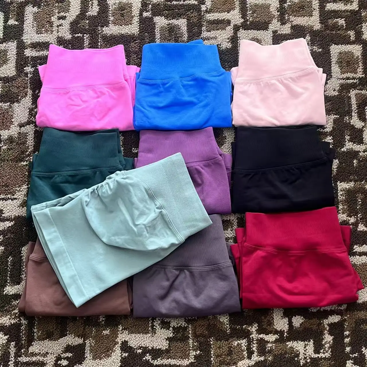 

Women Gym Shorts Fitness Sports Biker Shorts High Waist And Waist Tightening Yoga Shorts Workout Scrunch Butt Seamless Leggings