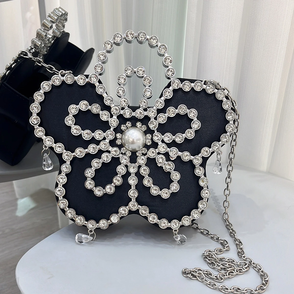 Fashion Evening Bags 2024 Luxury Bags Personality Metal Frame Flower Handbag Stylish Rhinestone Purses for Women