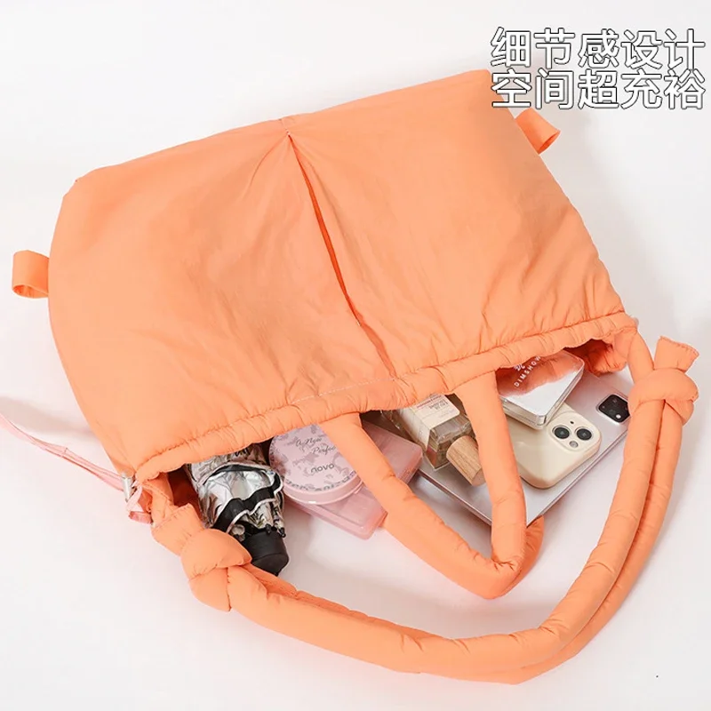 Simple Vintage Large Capacity Handbags Designer Soft Women Shoulder Crossbody Bags Casual Nylon Padded Tote Bag