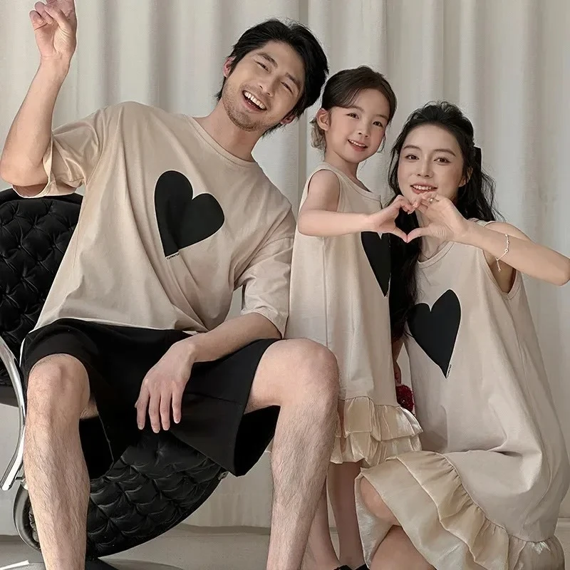 Lover Brother and Sister Clothing Mom Daughter Dress Parent-child Matching Couples Hearts Clothes for The Family Dad Son T Shirt