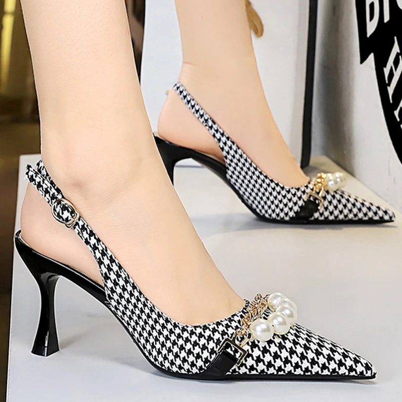 

BIGTREE Shoes Summer Kitten Heels Women New Pearl Metal Chain Lady Pumps Luxury Banquet Shoes Hollow Out Women Sandals High Heel