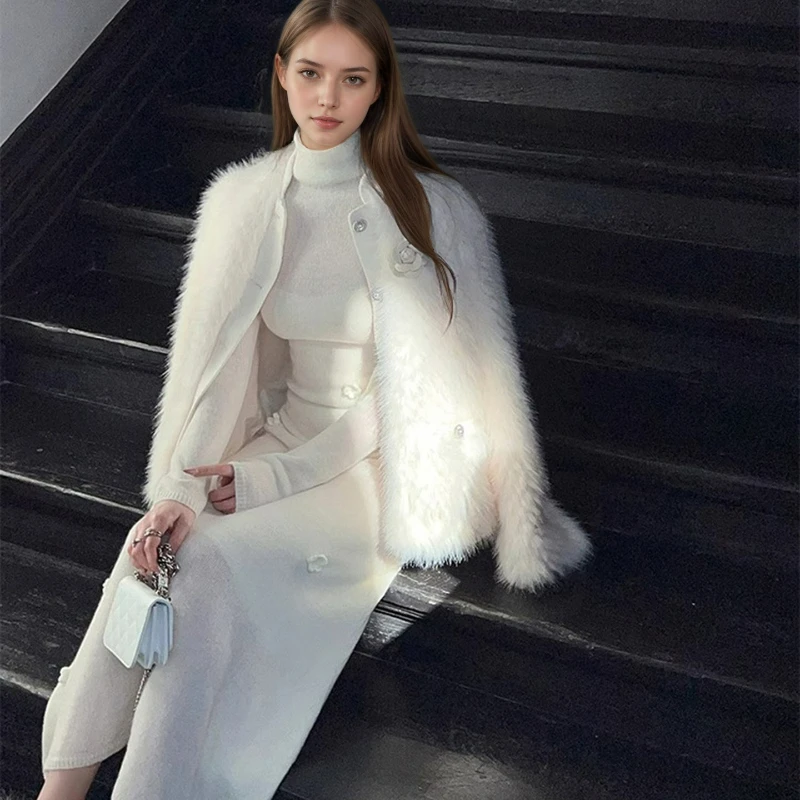 معاطف سميكة من فرو الثعلب على الموضة لشتاء 2026 على الطراز الاجتماعي الأمريكي معطف ثلاثي الأبعاد على شكل زهرة واحدة الصدر للنساء
