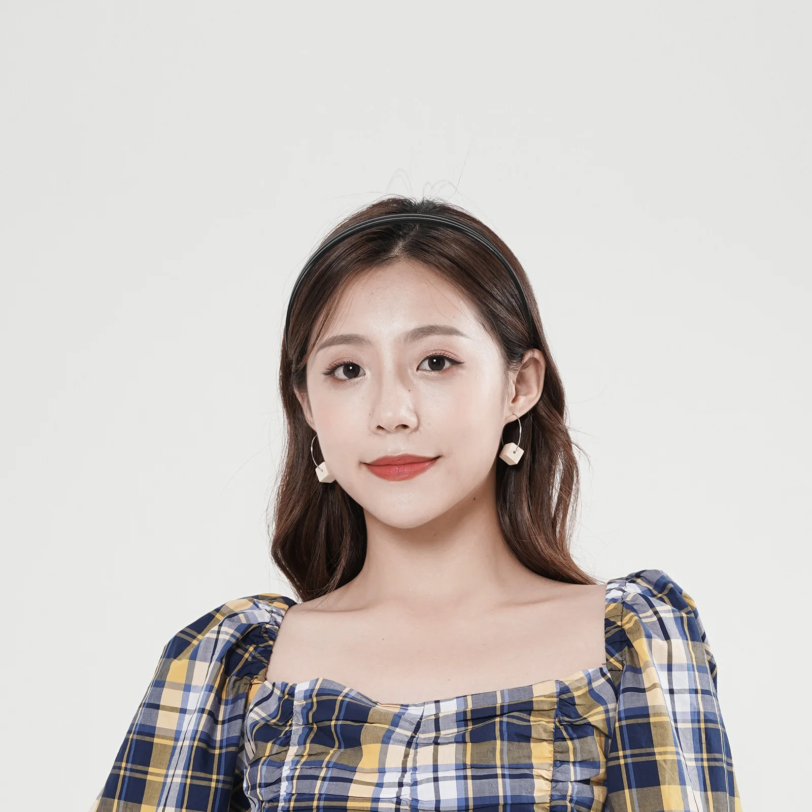 

Элегантная и удобная тройная расческа-повязка для волос с полыми зубцами для женщин: для умывания, макияжа, спа-процедур и укладки волос