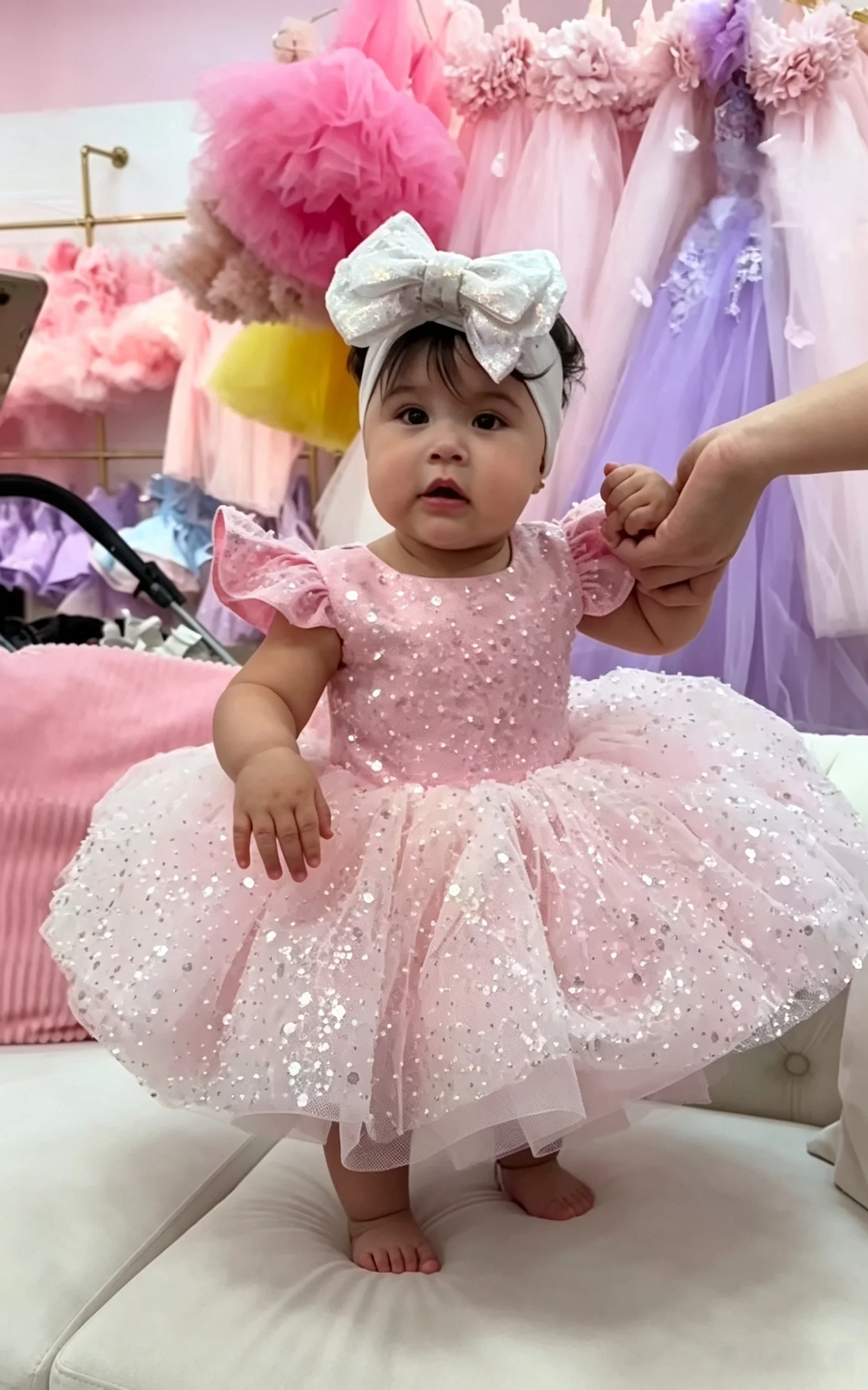2026 Pink Sequin Flower Girl Dress Elegant Ruffled Flying Sleeves Short Puff Skirt Baby Hundred Days Christening Dress Customize