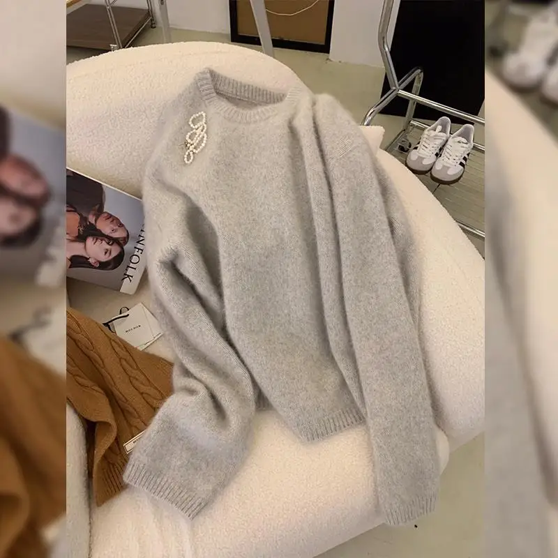 

Soft Cozy ey round Ne Long Sve Women's Knitwear Sweet Sle Thiened Autumn Winter Faion Brand Bule Ladies Sweater