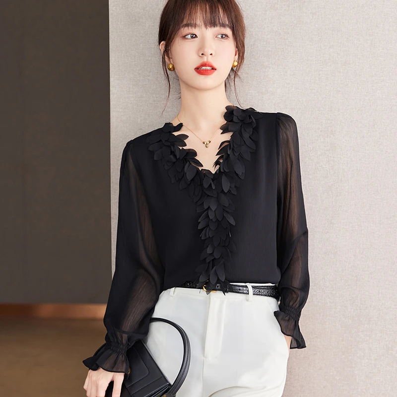 

V-neck Petal Patchwork Long Sleeved Chiffon Shirt for Women's Top Elegant Chic Slim Fit French Style Casual Black Blouse A2837