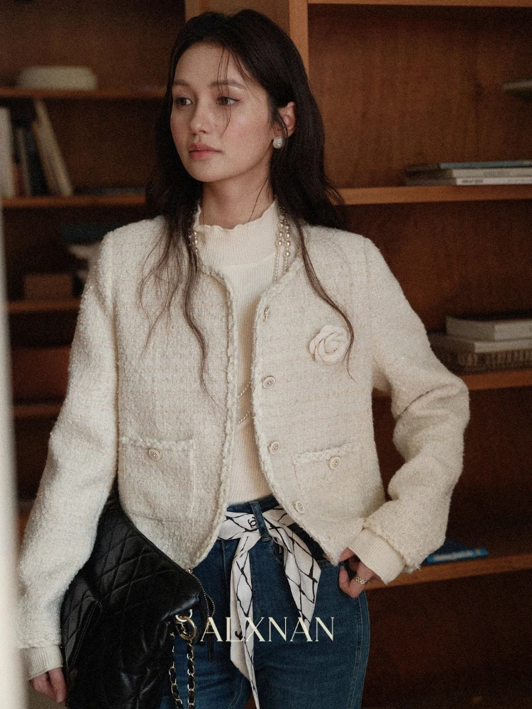 

ALXNAN Short Jacket Women Straight Fashion Elegant Long Sleeve Coat 2025 Autumn 3D Rose Flower Decoration Female Jackets L57560