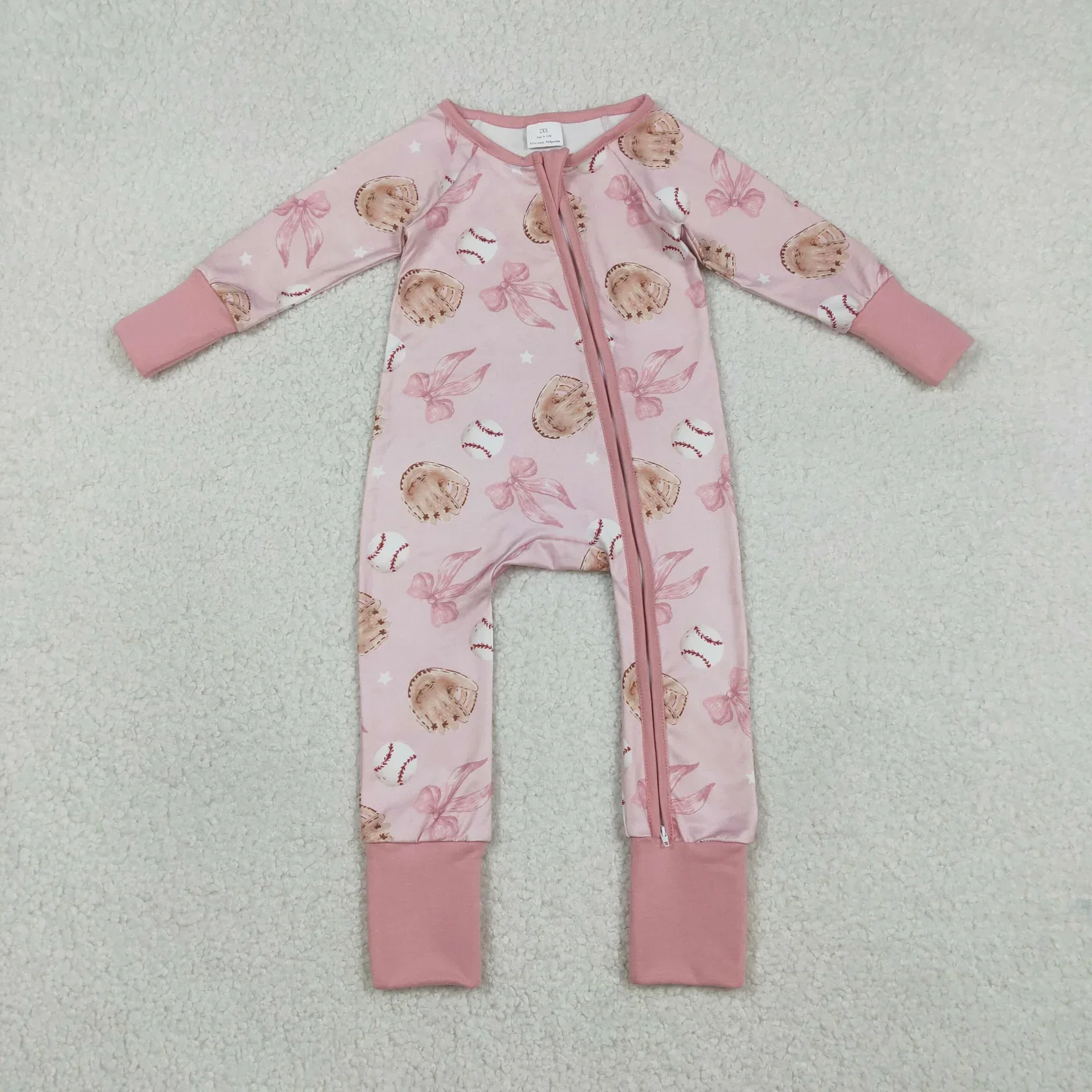 

Оптовый комбинезон-слип для новорожденных девочек с розовыми бантиками, с длинными рукавами, на молнии, для малышей, в стиле бейсболки