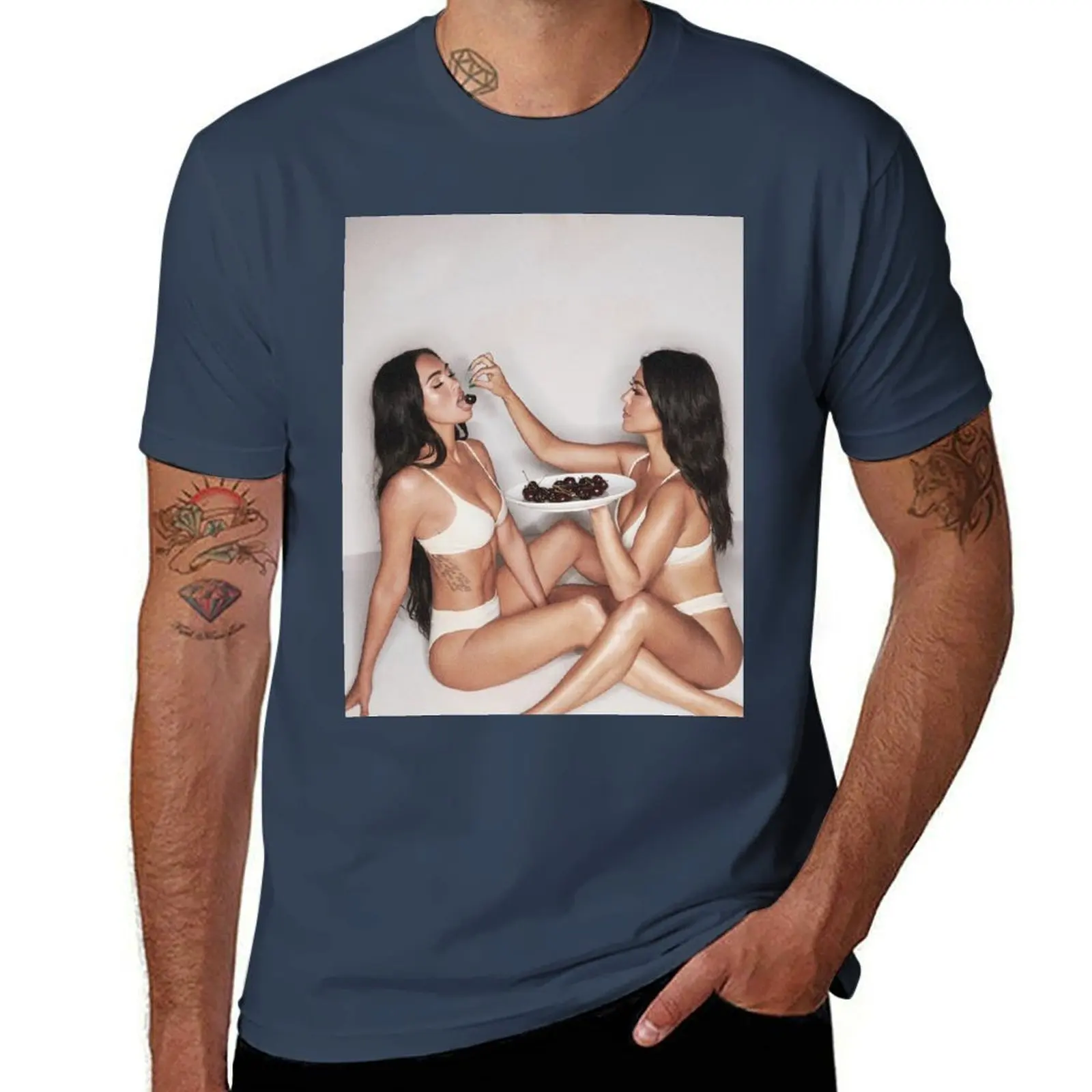 

Kourtney and Megan T-Shirt Quick Dry Travel T-Shirt