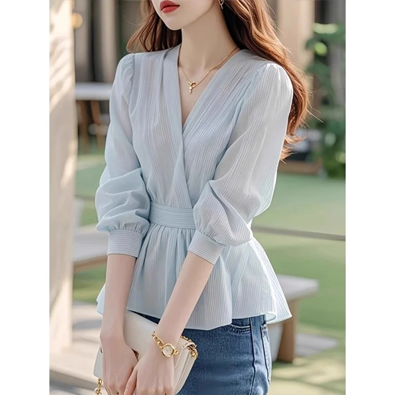 

Elegant Stripe Shirt Women's Fashionable Unique Youthful Short Top Spring Autumn New Arrival Slim Fit Long Sleeve Polyester F...