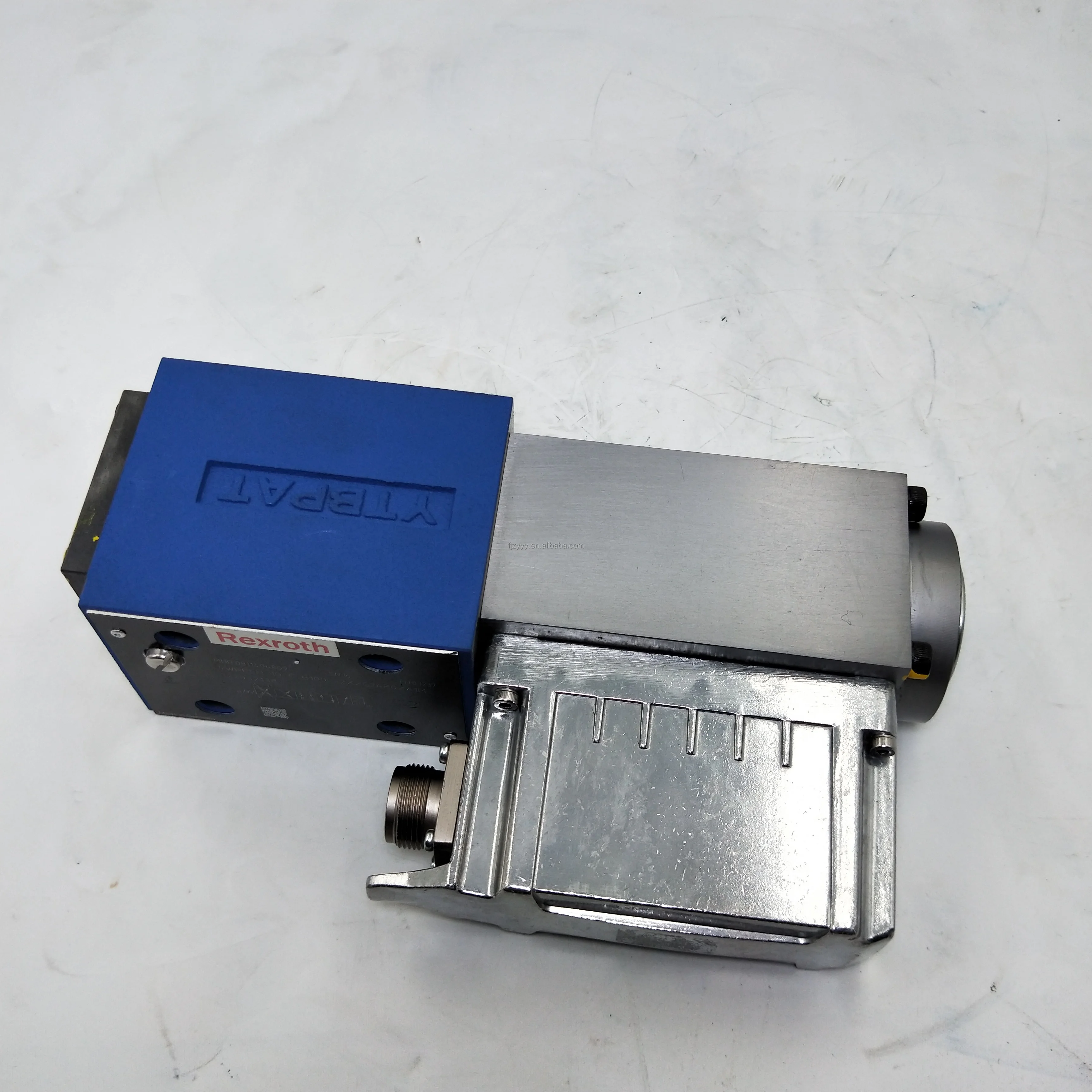 

2026 Hot SellingZHENYUAN 4WRPNH 4WRPECH Proportional Valve 4WRPNH 10 C B100L-2X/M/24PF6G 4WRPNH 6 C3 C4 C5 B04L-2X/M/24PA6A