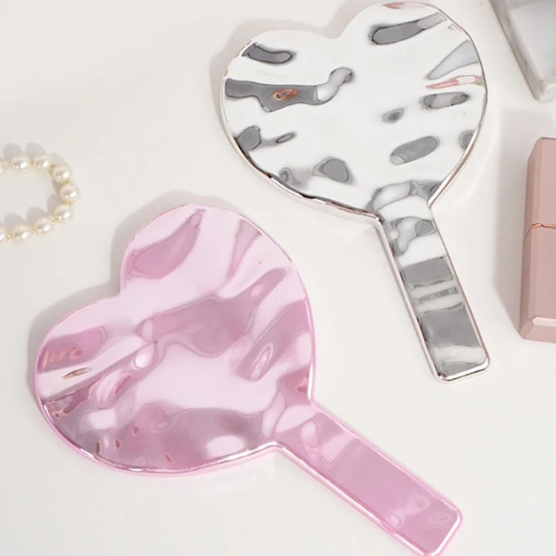1 pçs handheld vaidade compõem espelho de maquiagem portátil amor coração espelho feminino lidar com maquiagem cosméticos ferramentas beleza