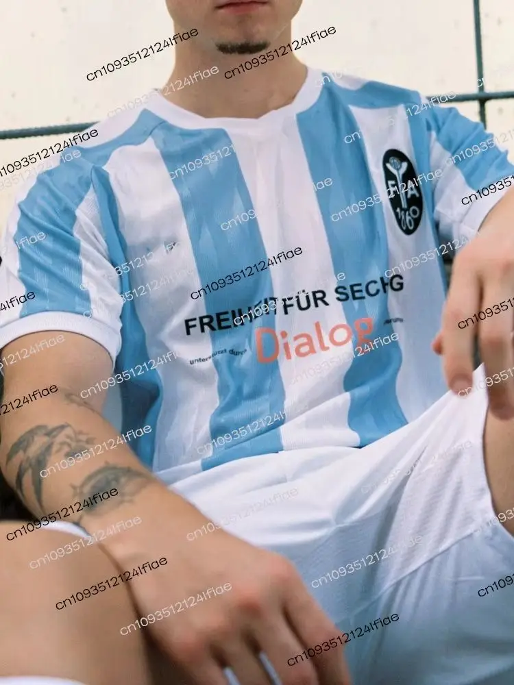 TSV 1860 München Saison 2026/27 Neues Kinder-Fußballtrikot Locker geschnittenes, schnelltrocknendes Kurzarm-Sport-T-Shirt Passend für Eltern-Kind