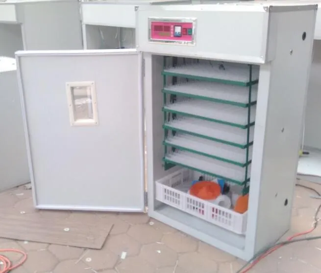 Large capacity commercial egg hatcher
