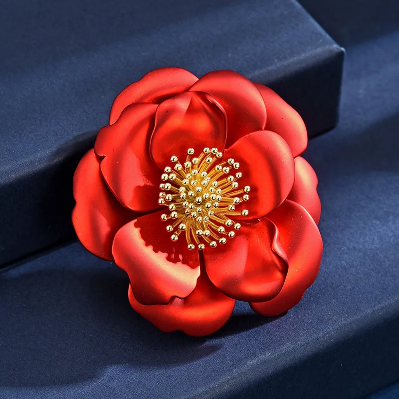 

Luxury Red Austrian Crystal Plant Magnolia Flower Brooch Pin for Women and Men Clothing Accessories Zircon Corsage Jewelry