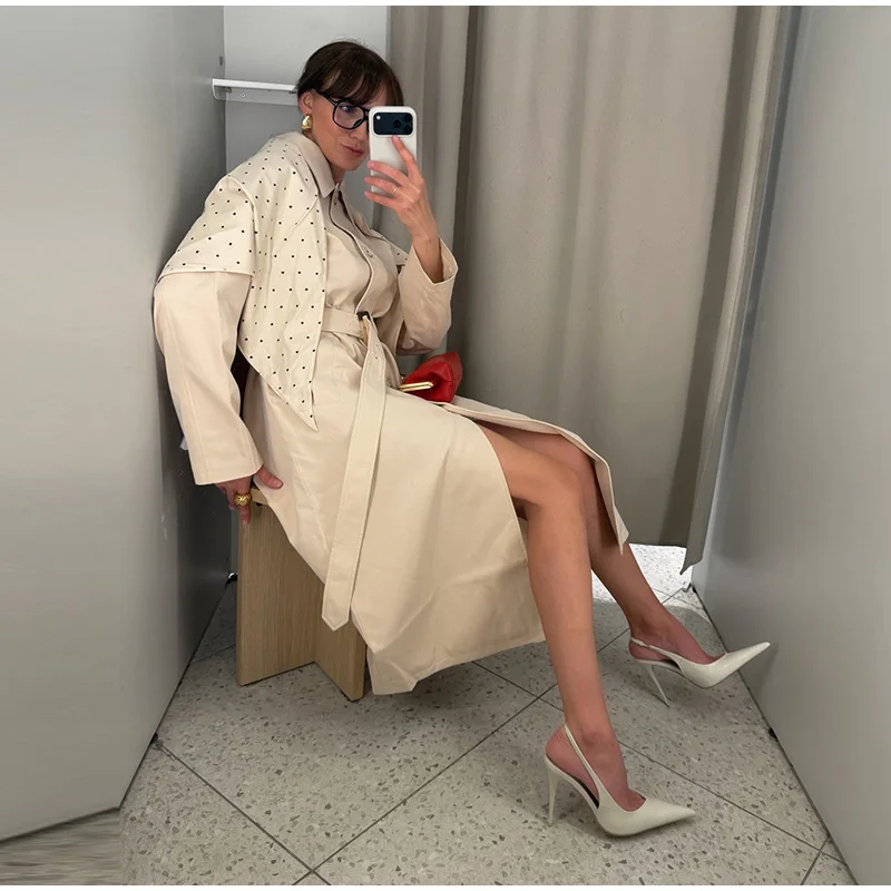 Solider Trenchcoat mit gepunktetem Futter, doppelseitiger Cape-Jacke mit Gürtel, tailliert, mit Knöpfen, Herbst 2026, Damenmode, Streetwear-Jacke – Detail 18