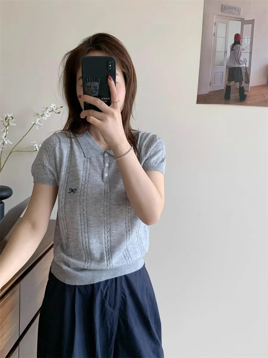 AOSSVIAO 2026 Sommer Neue Koreanische Mode Slim Polo-Shirt Gestricktes Kurzarm-T-Shirt Süße Schleife Bestickte Gestrickte Damen-Oberteile – Detail 10