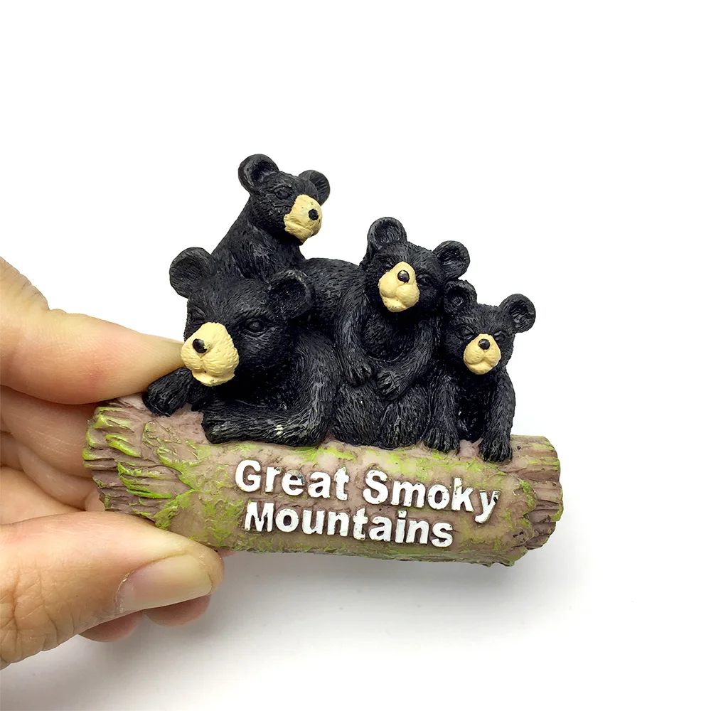 

Resin magnetic fridge magnet - Big Smoky Mountain Black Bear - Travel enthusiast home decoration souvenir