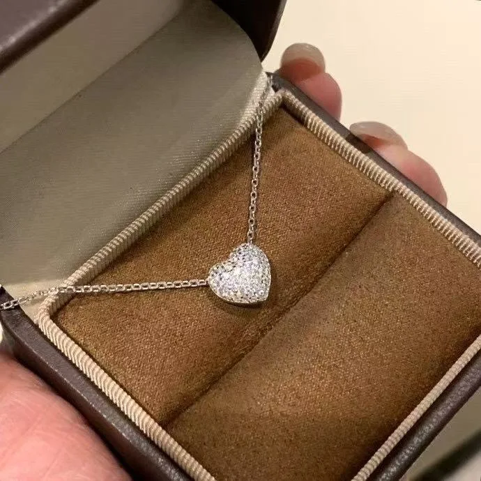 

2025 Fashion Trendy 925 Silver Full Diamond Heart Shape Pendant Chain Necklaces For Girls Luxury Love Jewelry Girlfriend Gifts