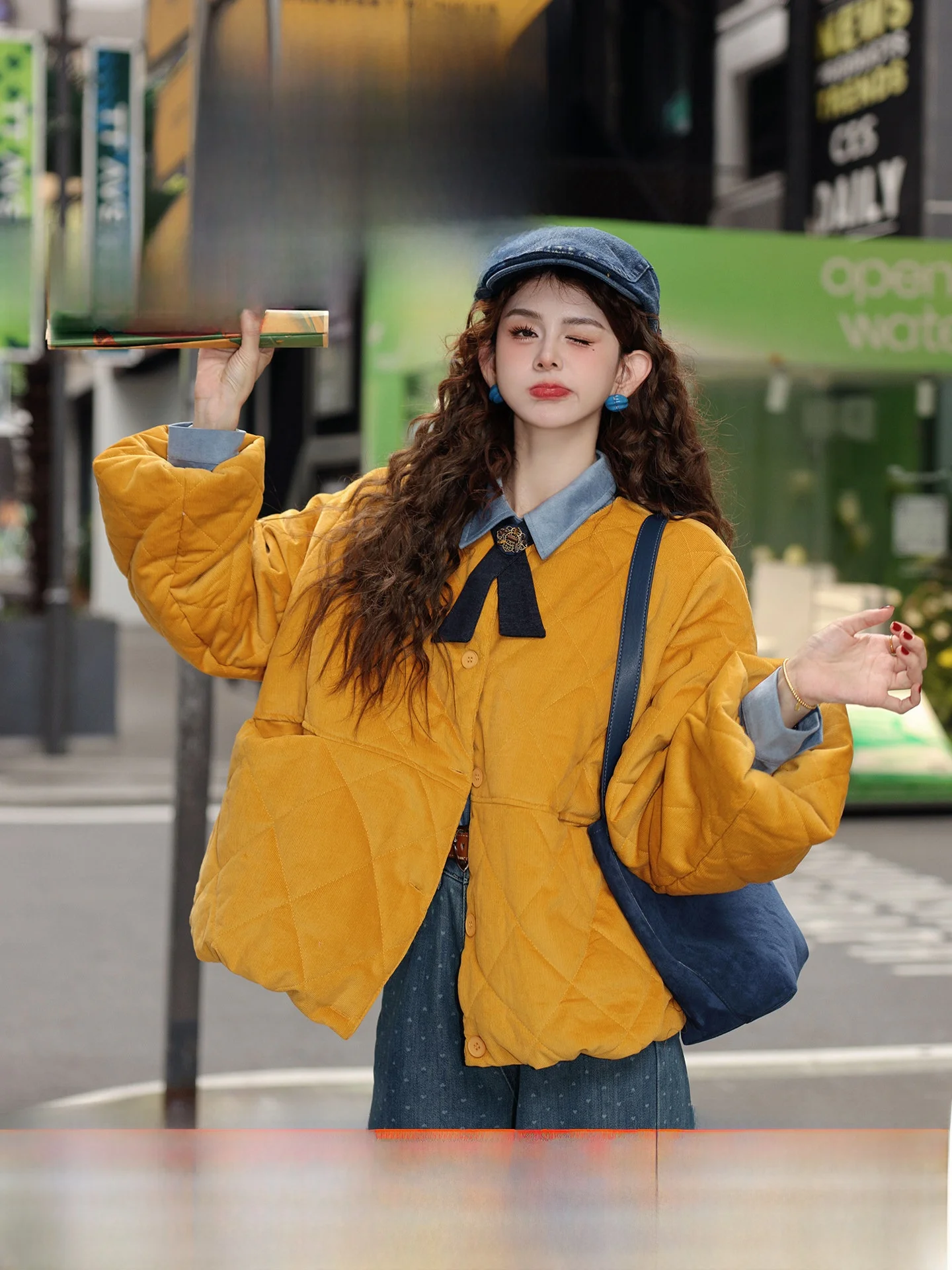 

Chen Jiajie Corduroy Cotton Jaet Women's round Ne Warmth Winter Outerwear Loose Fit Retro Sle Button ket Detail