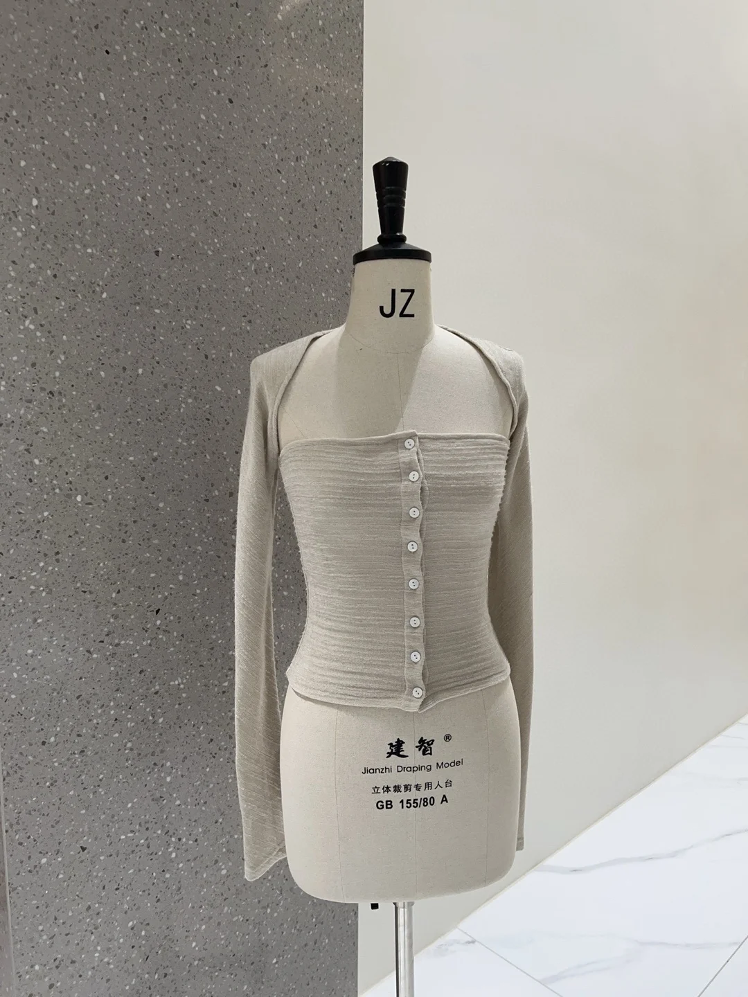 エレガントなバレエダンサー風3点セット、デイリーウェアにも使える2025年秋の新作レディースアンサンブル（中国製）