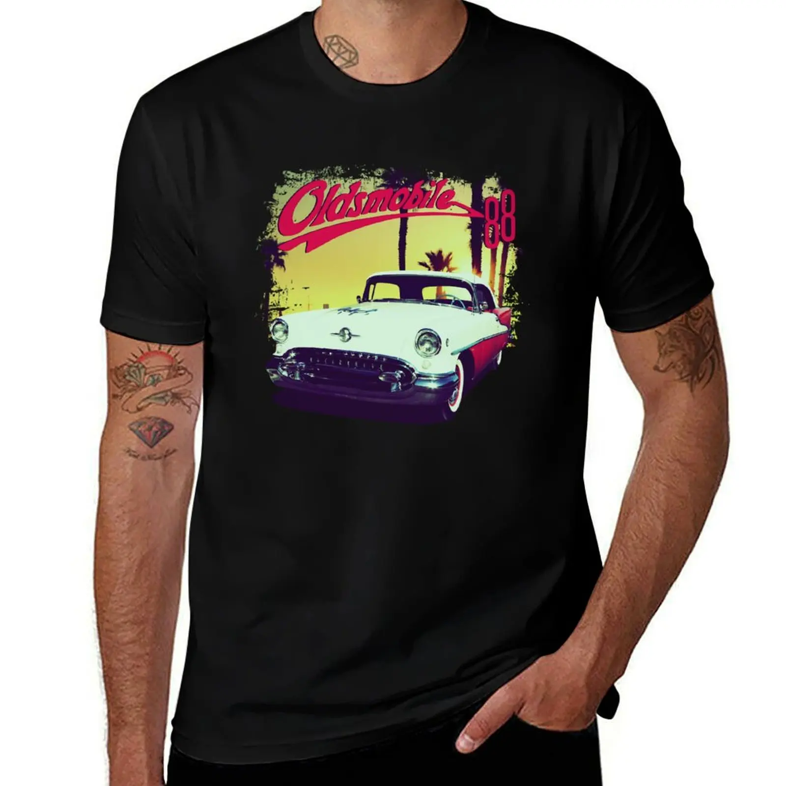 Oldsmobile Red T-Shirt Casual Holiday Short Sleeve Tee T-Shirt