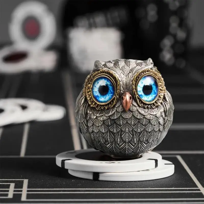 Owl Figurine Metal Bird Animal Sculpture Miniature Statue Retro Owl Desktop Ornament Cute Owls Animal Miniatures Figurine