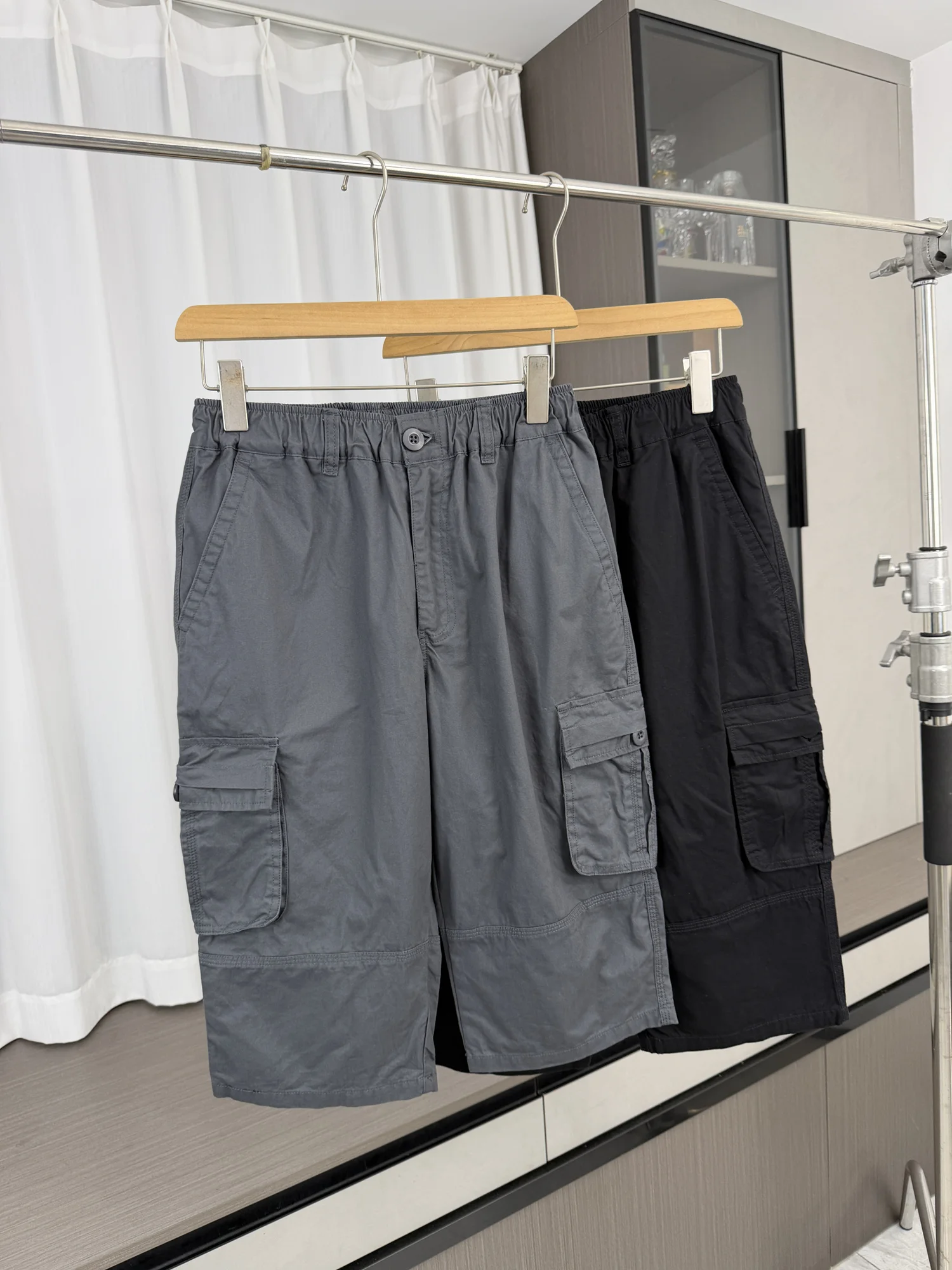 Retro Washed Cotton Outdoor Casual Men's Summer Shorts with Multiple Pockets Distressed Look Youth Fashion Straight Leg
