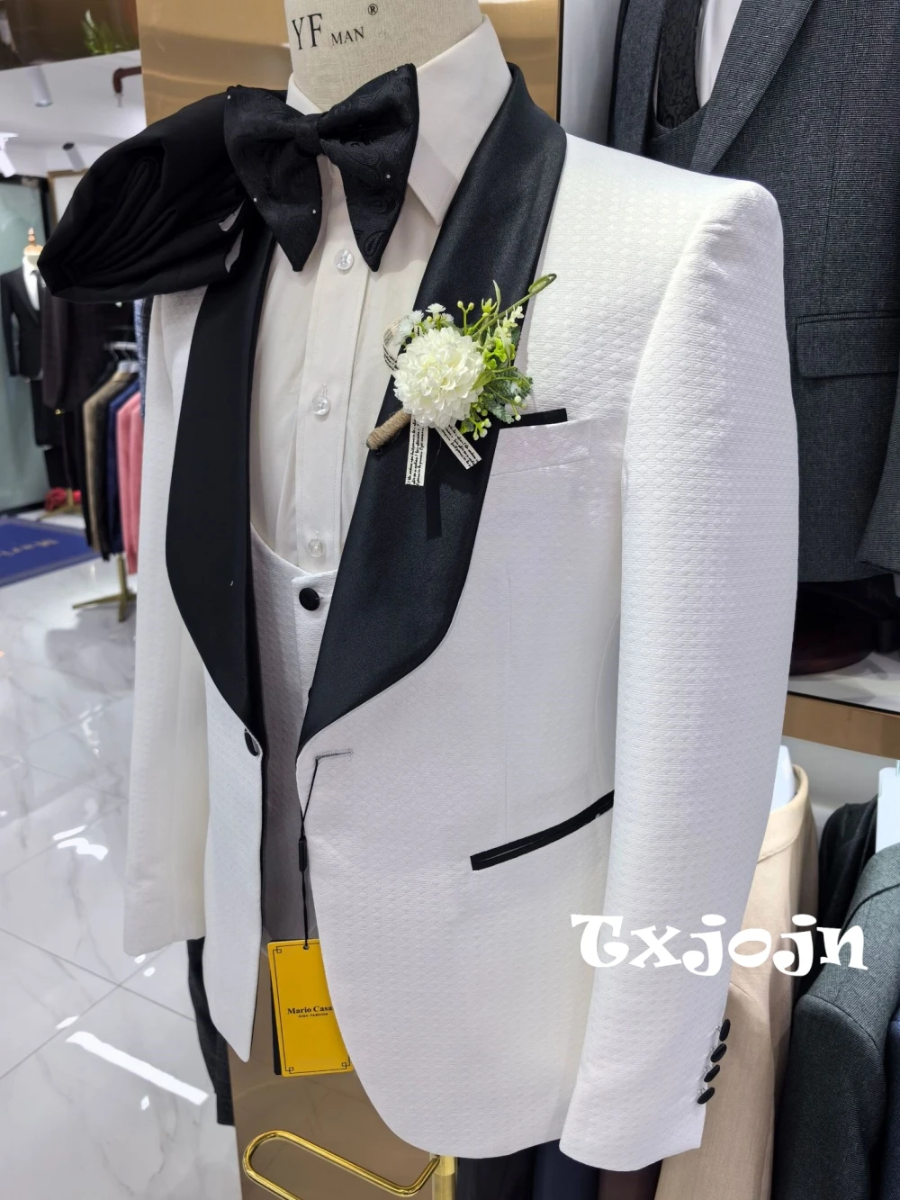 

Popular White Suit Set For Men Wedding Groom Best Man Tuxedo Fashion Shawl Lapel Men's Slim Fit Formal Business Suits Customized