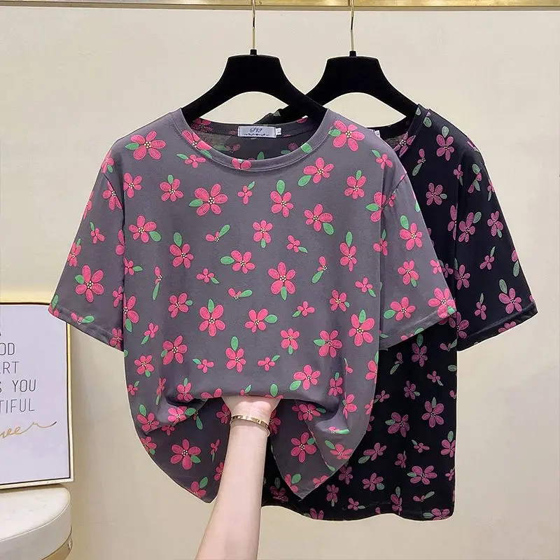 

Новая корейская свободная футболка с коротким рукавом для женщин, скрывающая недостатки фигуры, универсальная, однотонная, лето 2026