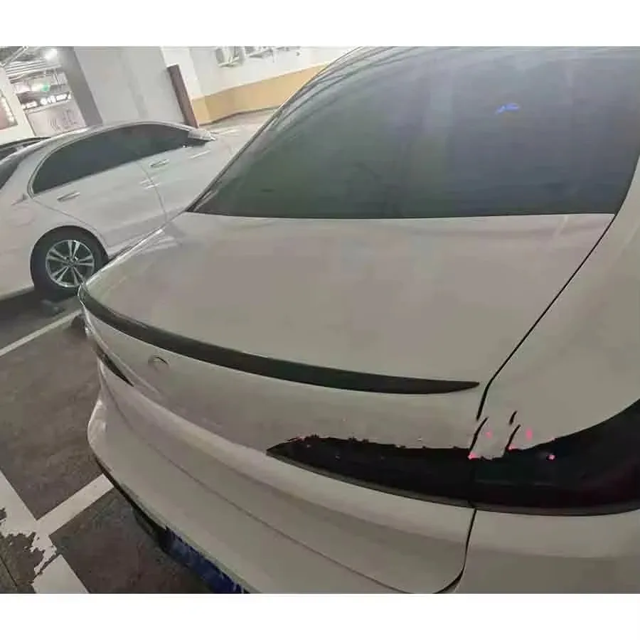 

For BMW 7 Series G70 2024+ Carbon Fiber Tail fins Rear Trunk Spoiler Guide Wing Rear Wing Car Trunk Diverter body kit