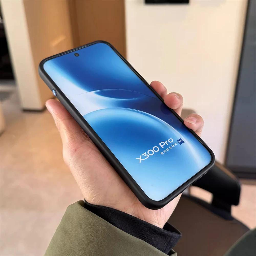 Luxuriöse, matte, magnetische Silikon-Hartschale für Vivo X300 Pro, kabelloses Laden, stoßfeste Schale, Anti-Fingerabdruck-Abdeckung – Detail 5