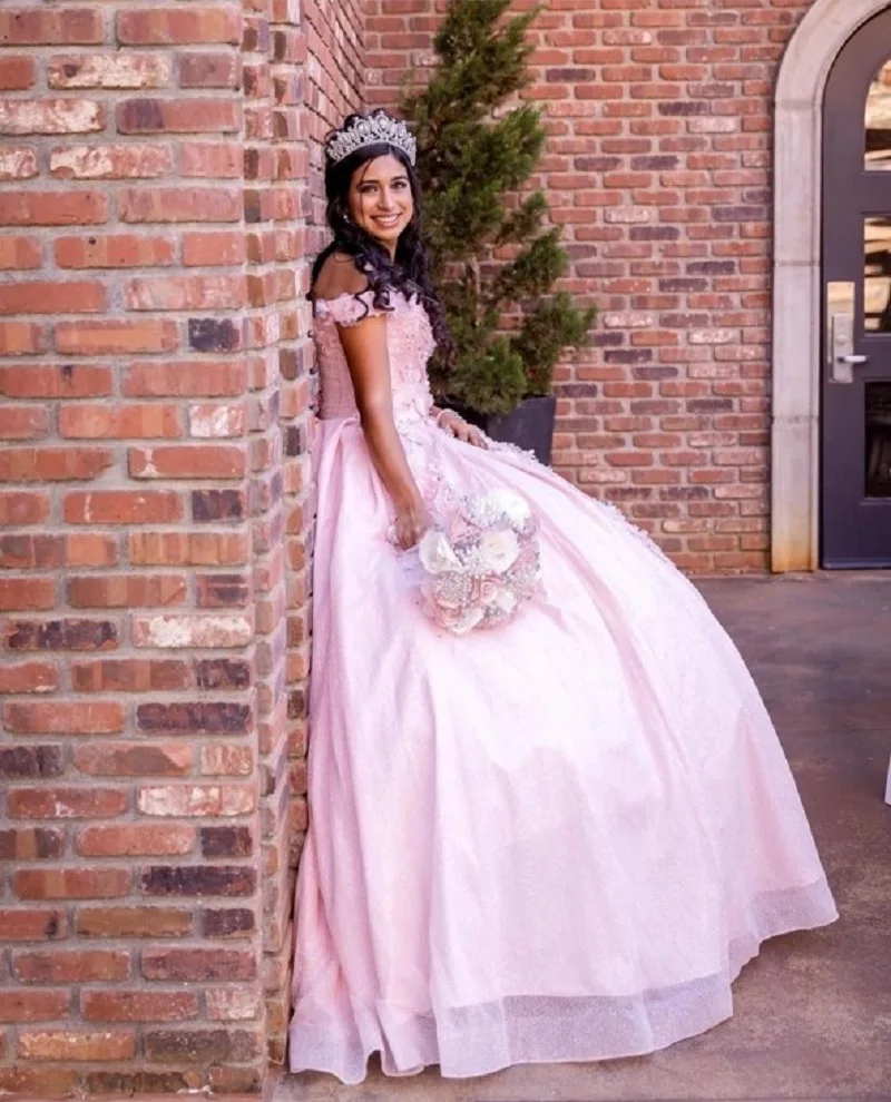 Roze Van De Schouder Prinses Quinceanera Jurken Tule Baljurk Jurk 3d Bloem Sweet 16 Jaar Prom Wear Vestidos De Fiesta