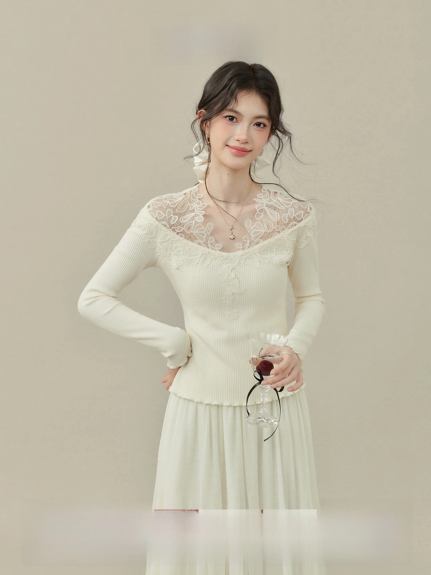 

Ele Long Sve Lace Patchwork Knitted T-irt Women's Base irt Autumn Winter Inner Wear Top by Wang OuXǐ