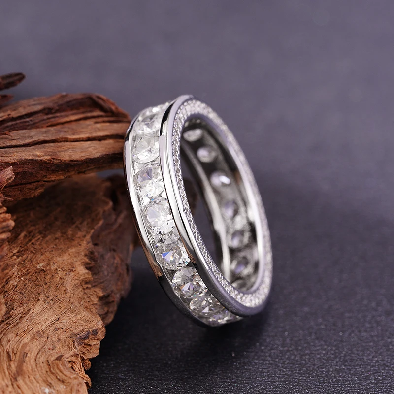 Huitan Eternity Runde Zirkonia Versprechen Ringe für Frauen Klassische Hochzeit Verlobung Band Zubehör Luxus Weiblichen Schmuck
