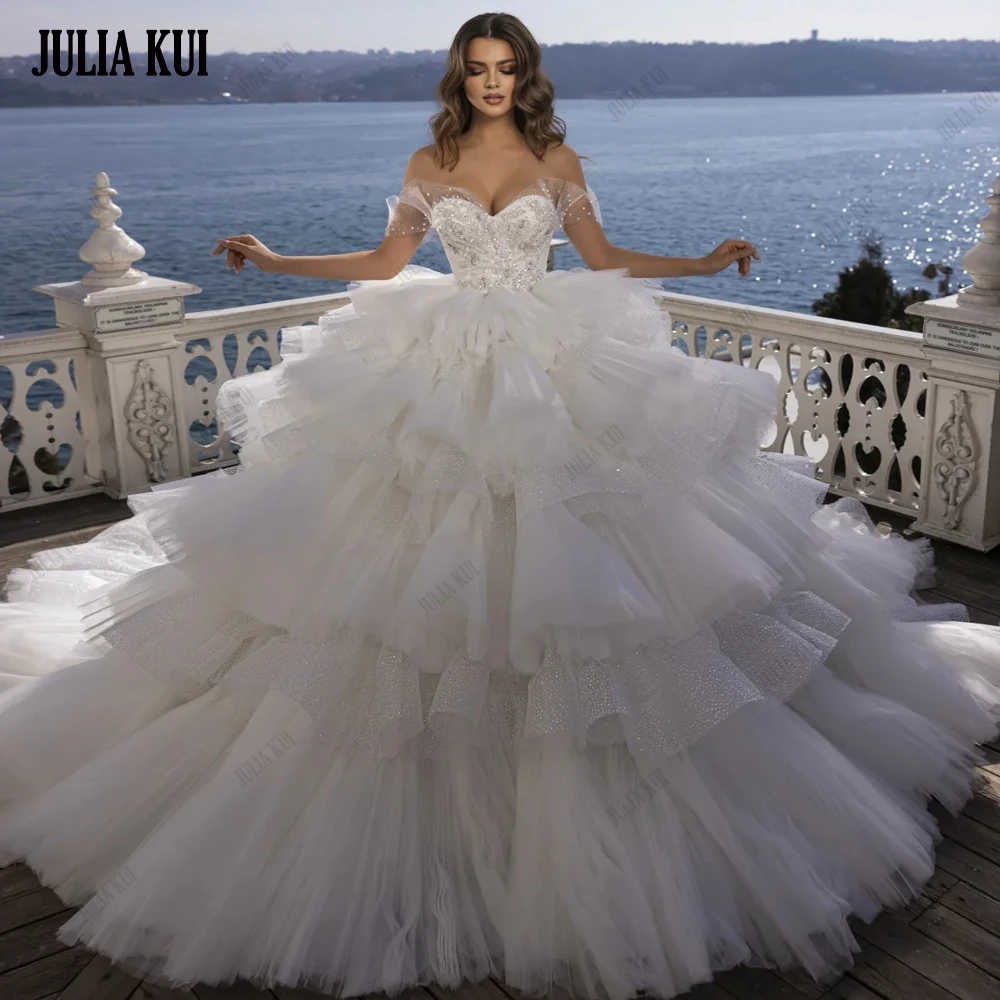 Julia Kui Vintage Ballkleid Prinzessin Brautkleider Perlen Perlen Applikationen Spitze gestufte gekräuselte Zug Schatz Braut röcke