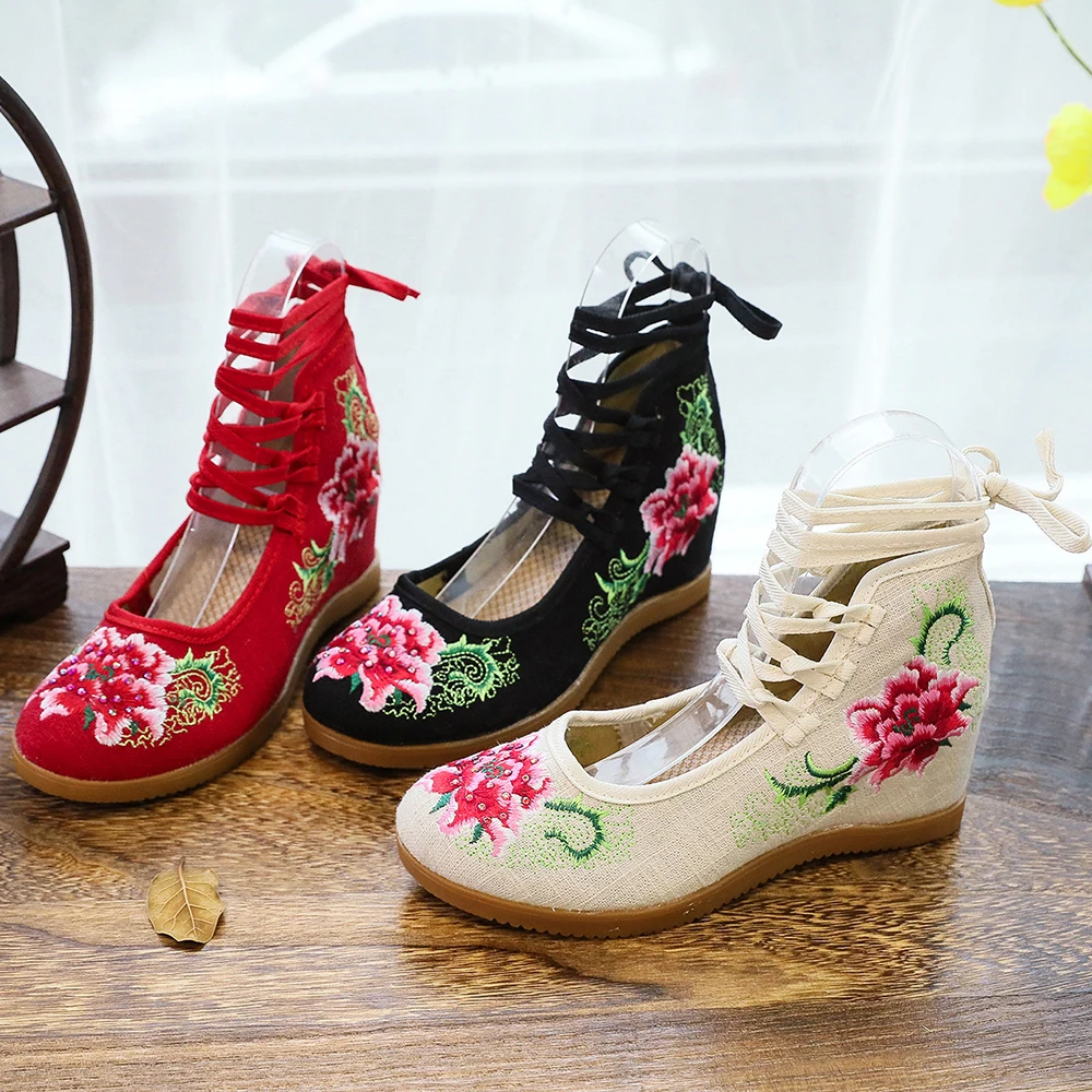 Veowalk Handmade Vintage Pumps Hidden Wedge Heel Women Cotton Embroidered Canvas Shoes Mid Top Ankle Strap Casual Pumps