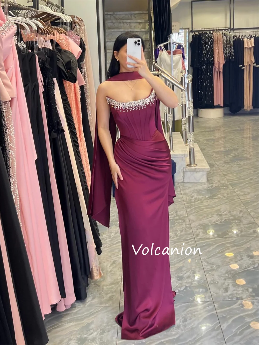 맞춤형 모던 스타일 플리츠 패턴 스팽글 장식 스트랩리스 롱 드레스 맞춤형 행사 홈커밍 클래식
