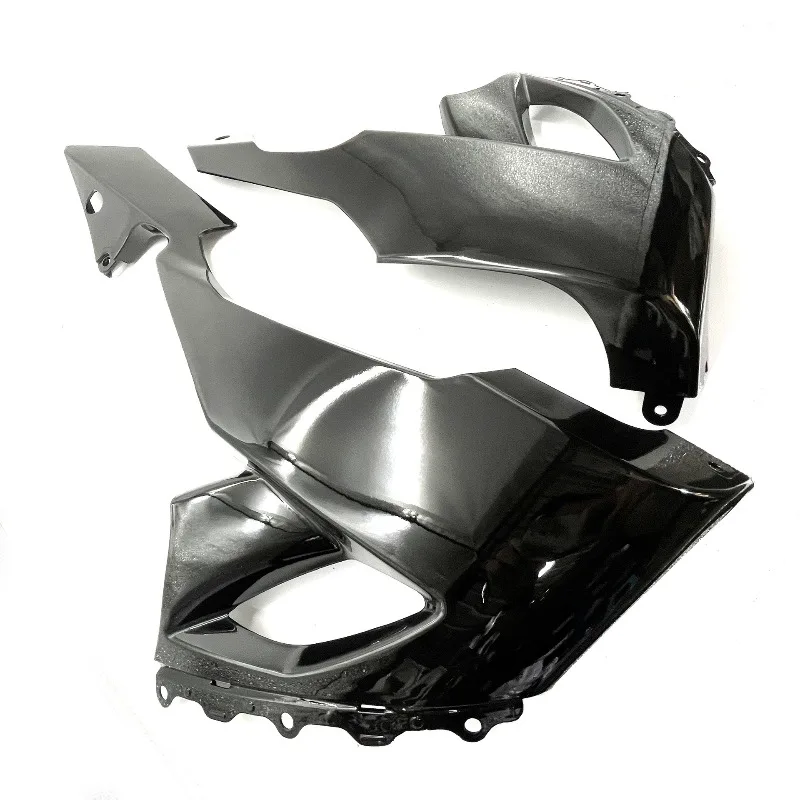 

2 комплекта обтекателей для моделей 08-10 годов выпуска, включающие нижние и боковые панели, точно сшитые по форме для модификации кузова.