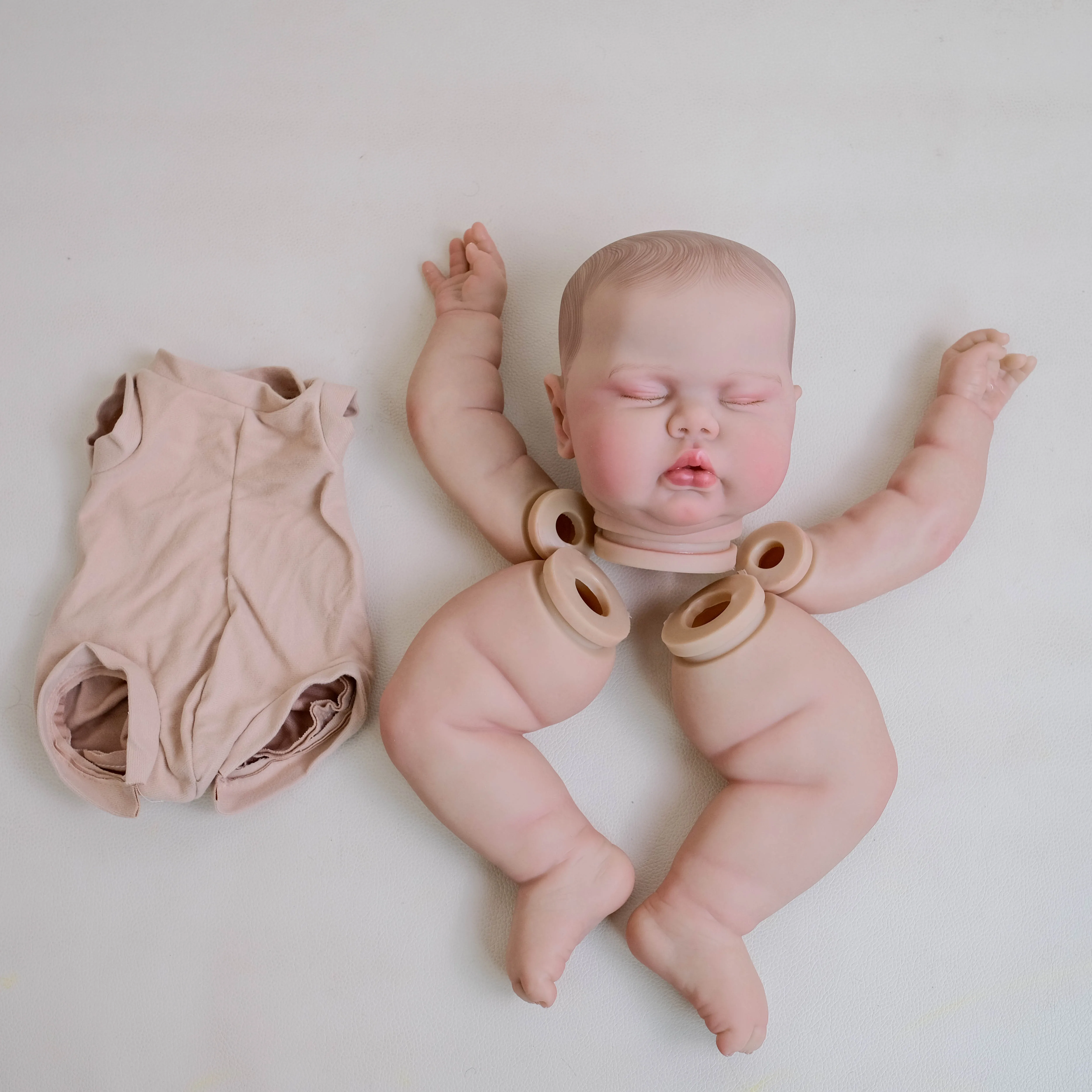 NPK Kit de muñeca pintada con pepinillos durmientes de 19 pulgadas, lindo regalo de cumpleaños y Navidad con pelo rubio, piezas de muñeca terminadas para coleccionistas